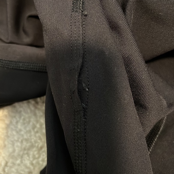 lululemon all the right places size 8 - Picture 3 of 3